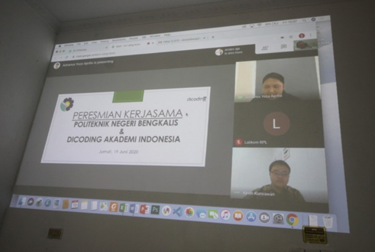 Perusahaan start up PT. Dicoding Indonesia melakukan penandatanganan MoU bersama Politeknik Negeri Bengkalis secara daring